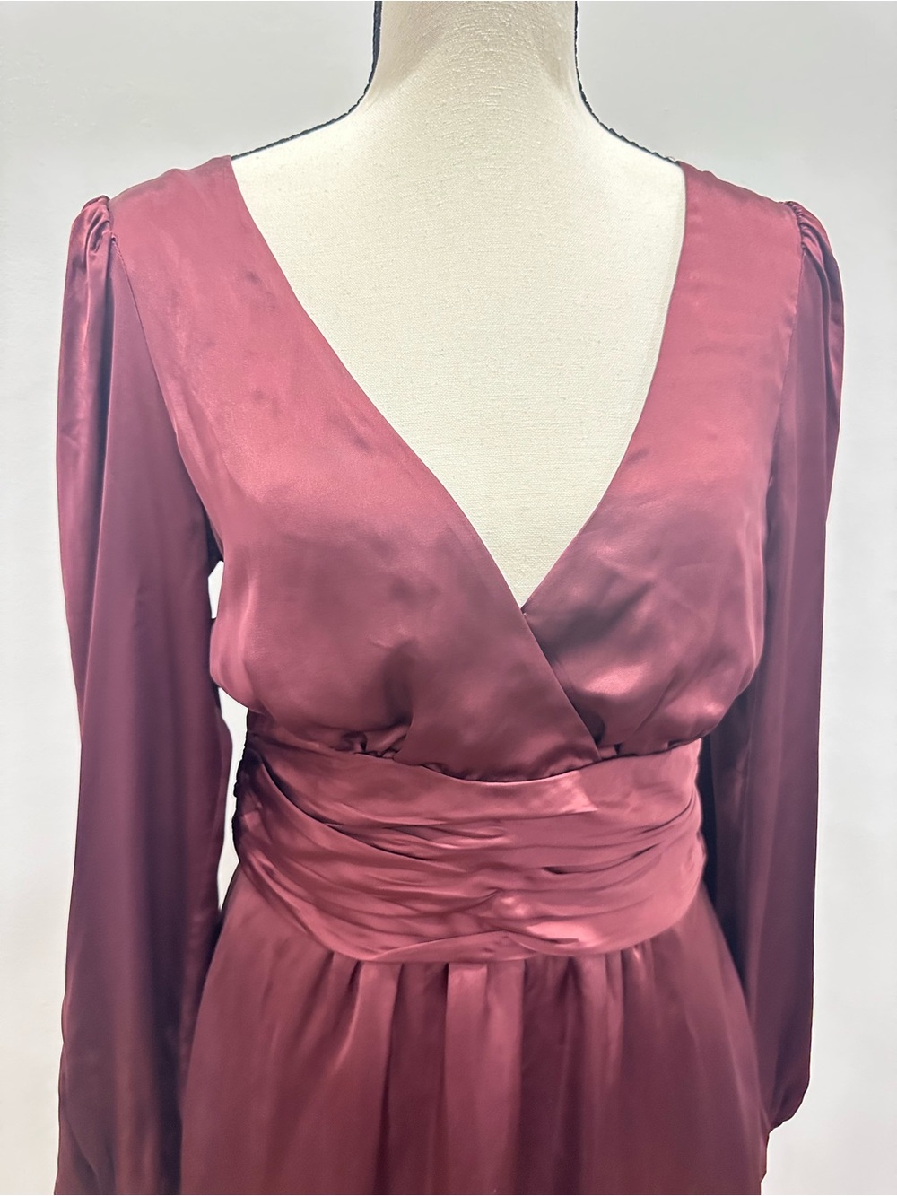 WILFRED ARITZIA Deep Burgundy V-Neck Long Sleeve Rhythm Dress Satin Size Small - Picture 5 of 12